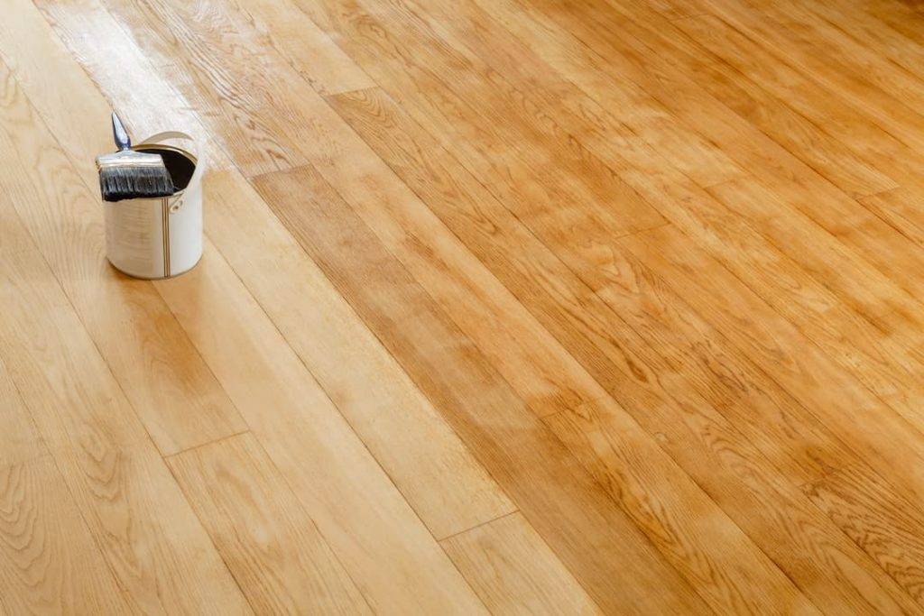 Varnish engineered wood floor
